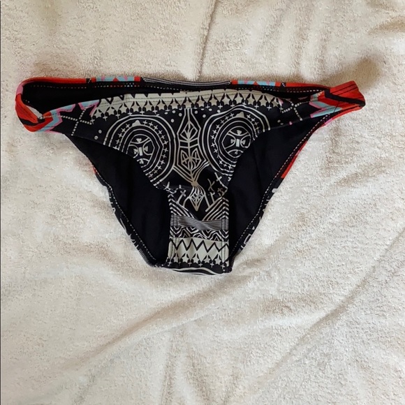 Halter Bikini - Picture 3 of 5